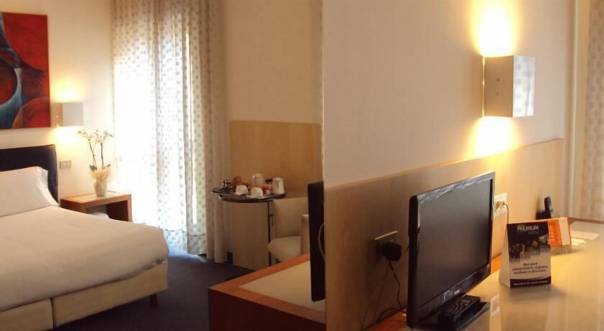 Arte Hotel Perugia Bagian luar foto