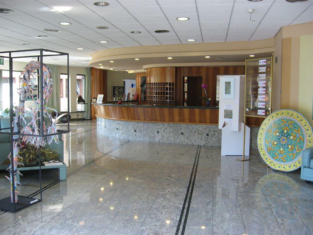 Arte Hotel Perugia Bagian luar foto